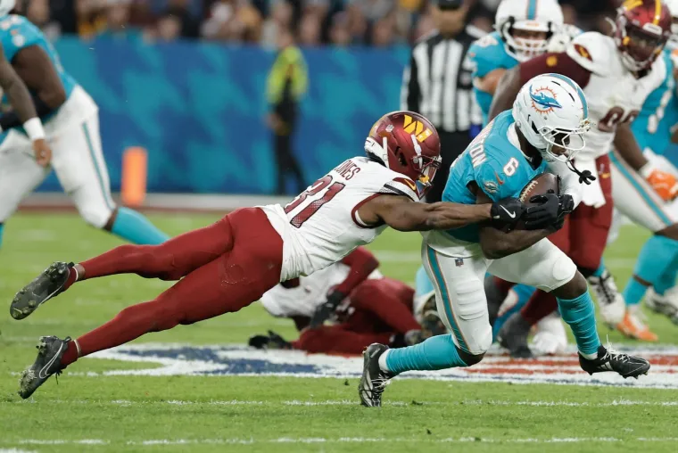 Cheerleadersice na stadionu Real Madrida podigle temperaturu do usijanja