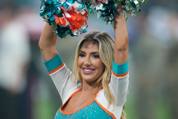 Cheerleadersice na stadionu Real Madrida podigle temperaturu do usijanja