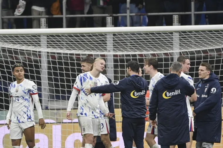 Haaland napravio show usred Italije! Uzeo je mikrofon, ali kosa nije izdržala veliku feštu...