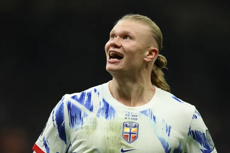 Haaland napravio show usred Italije! Uzeo je mikrofon, ali kosa nije izdržala veliku fe&scaron;tu...