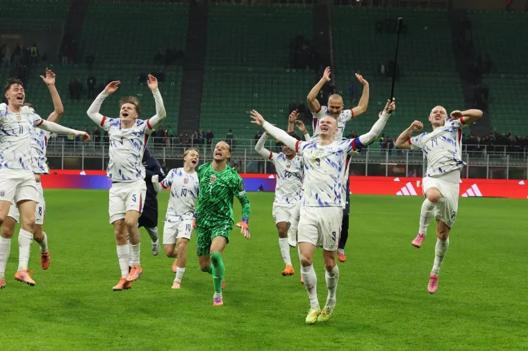 Haaland napravio show usred Italije! Uzeo je mikrofon, ali kosa nije izdržala veliku fe&scaron;tu...