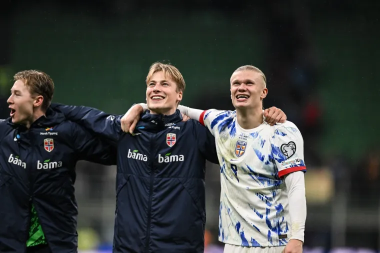 Haaland napravio show usred Italije! Uzeo je mikrofon, ali kosa nije izdržala veliku fe&scaron;tu...