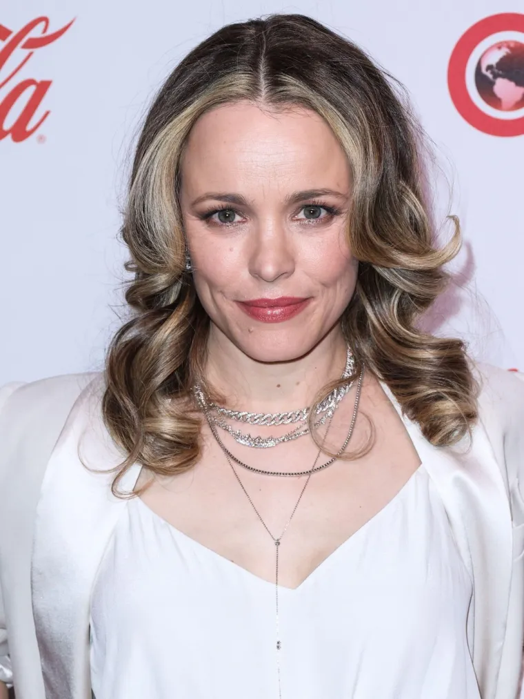 Ona je teen ikona, zločesta djevojka i lice megapopularne ljubavne drame