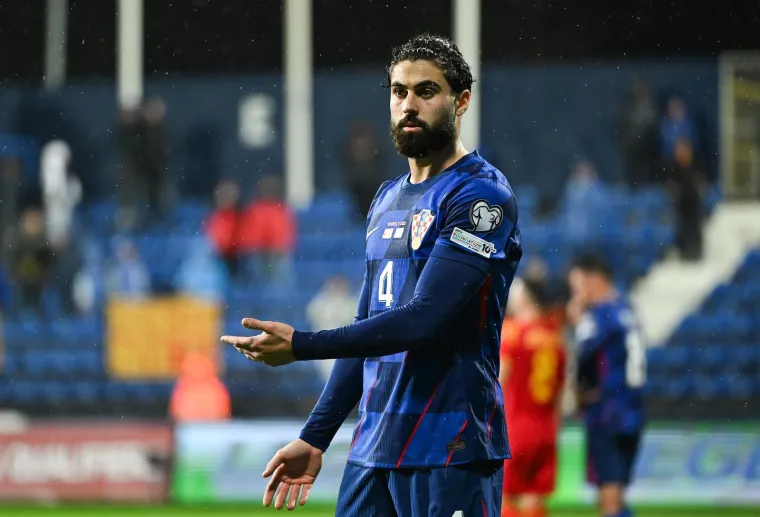 Pogledajte &scaron;to je Crnogorac napravio Vatrenom! Primio se Hrvat za lice i jedva stajao na nogama