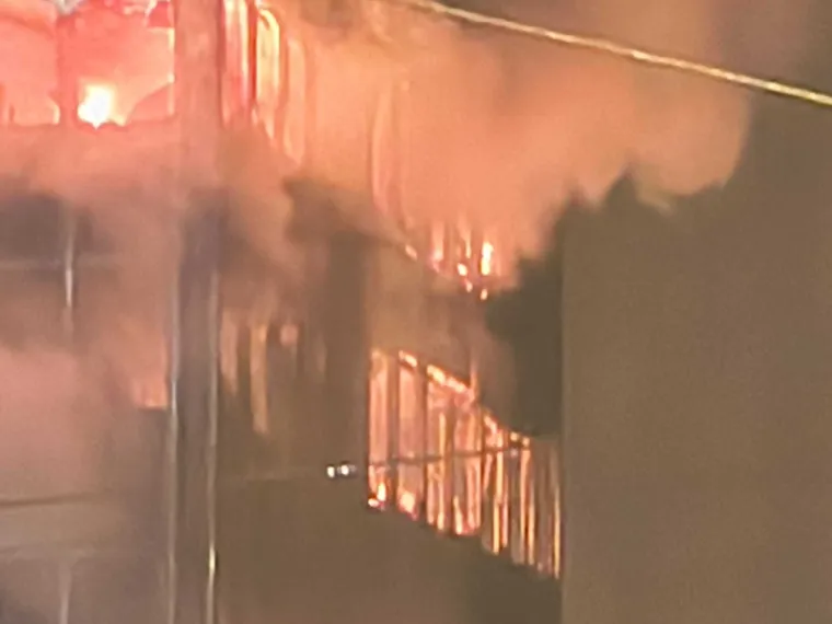 Velika fotogalerija požara Vjesnika: Plamena buktinja satima guta kat po kat