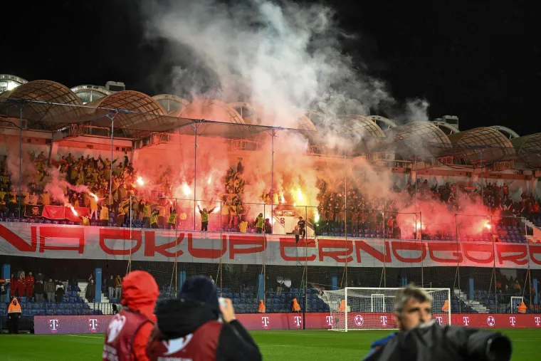 U Podgorici se spominjale 'usta&scaron;e' i 'četnici', Hrvate zamijenili s reprezentacijom Srbije!?