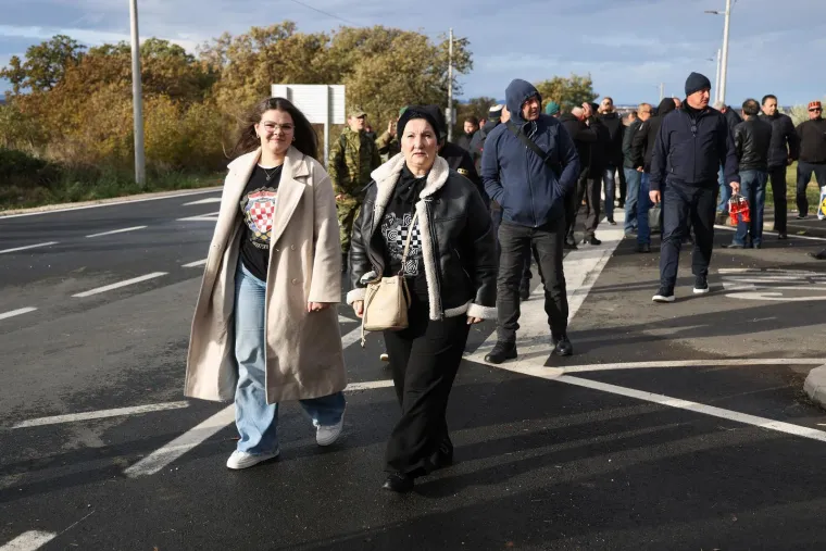 Prizori iz zraka od kojih prolaze trnci: Brat Nicoliera u Koloni sjećanja, pogledajte tko je jo&scaron; sve do&scaron;ao