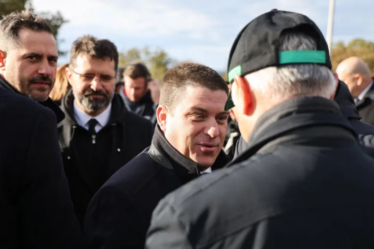 Prizori iz zraka od kojih prolaze trnci: Brat Nicoliera u Koloni sjećanja, pogledajte tko je jo&scaron; sve do&scaron;ao