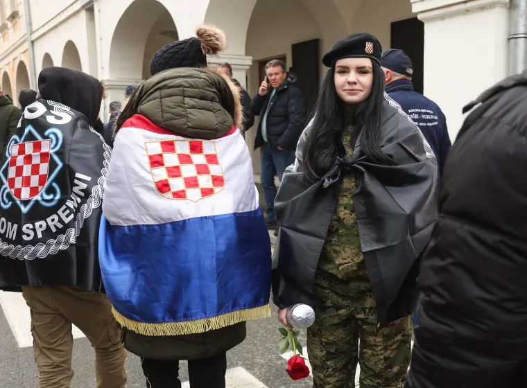 Prizori iz zraka od kojih prolaze trnci: Brat Nicoliera u Koloni sjećanja, pogledajte tko je jo&scaron; sve do&scaron;ao