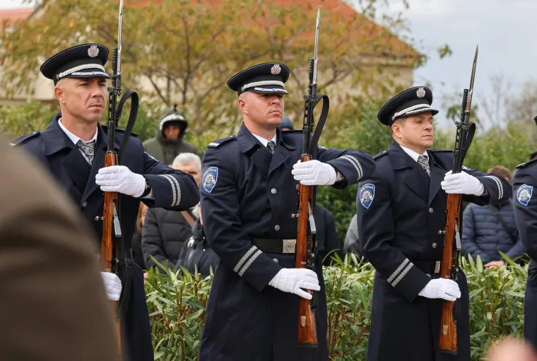 Prizori iz zraka od kojih prolaze trnci: Brat Nicoliera u Koloni sjećanja, pogledajte tko je jo&scaron; sve do&scaron;ao
