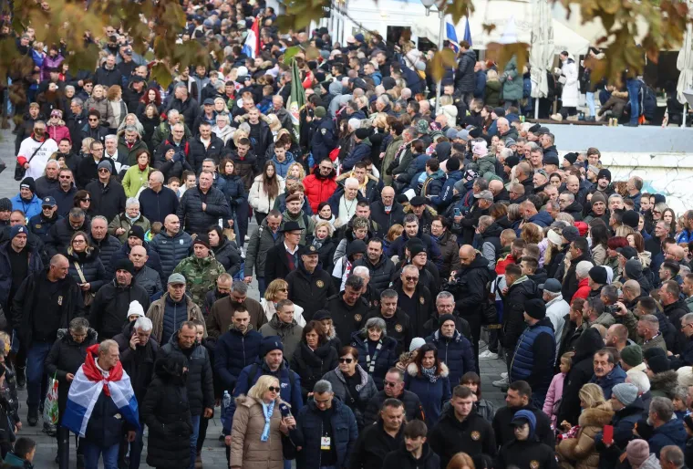 Prizori iz zraka od kojih prolaze trnci: Brat Nicoliera u Koloni sjećanja, pogledajte tko je još sve došao