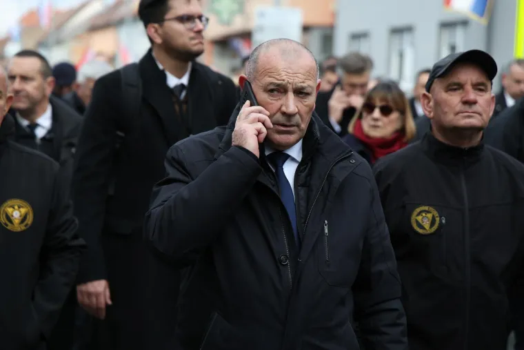 Prizori iz zraka od kojih prolaze trnci: Brat Nicoliera u Koloni sjećanja, pogledajte tko je jo&scaron; sve do&scaron;ao