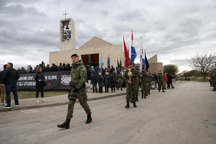 Jutro nakon pobjede u Crnoj Gori, Dalić stigao u &Scaron;kabrnju