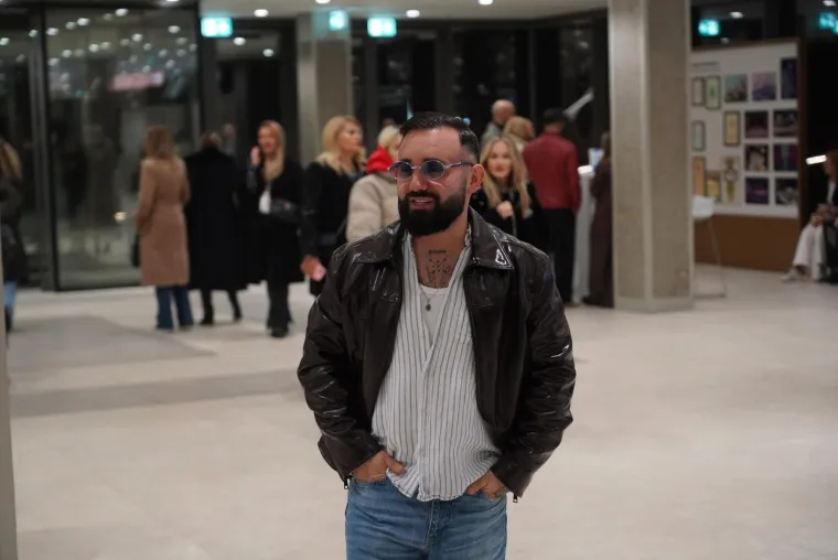 Elita u publici! Pogledajte koga je sve Emina okupila na svom spektakularnom koncertu