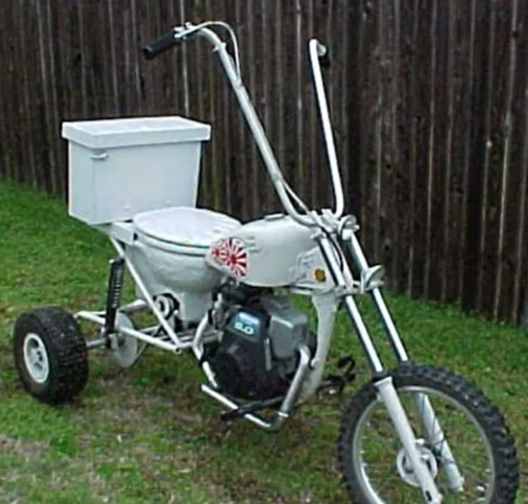 Skupili smo fotke najbizarnijih WC-a na svijetu, neka su rješenja teško pojmljiva