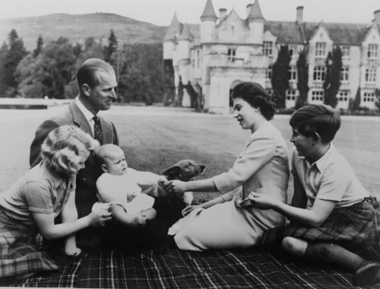 Znate li kako su Elizabeta i Philip izgledali prije 78 godina? Mogli bi se iznenaditi