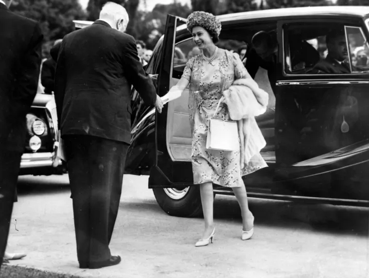 Znate li kako su Elizabeta i Philip izgledali prije 78 godina? Mogli bi se iznenaditi