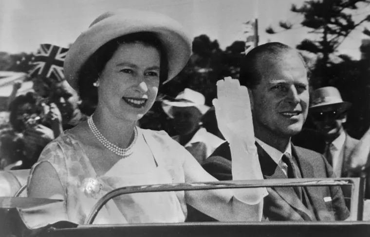 Znate li kako su Elizabeta i Philip izgledali prije 78 godina? Mogli bi se iznenaditi