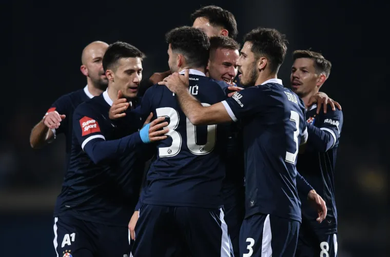 Boysi derali grla! Lica nogometaša Dinama sve govore, a evo što je radio Mario Kovačević