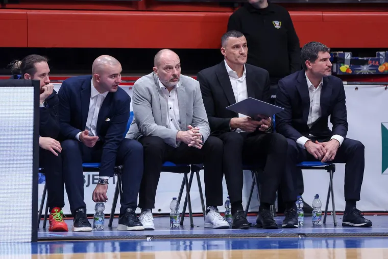 Cheerleadersice zapalile dvoranu u Zagrebu: Ovako su izgledale pauze na utakmici Cibone