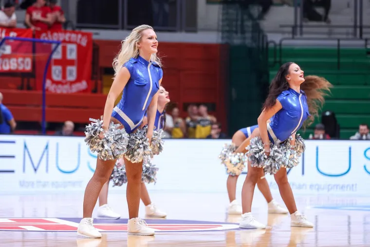 Cheerleadersice zapalile dvoranu u Zagrebu: Ovako su izgledale pauze na utakmici Cibone