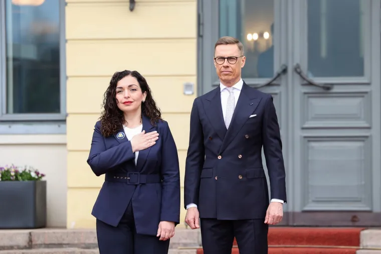 Predsjednica Kosova nikad ljepša: Pogledajte njezine najupečatljivije kombinacije