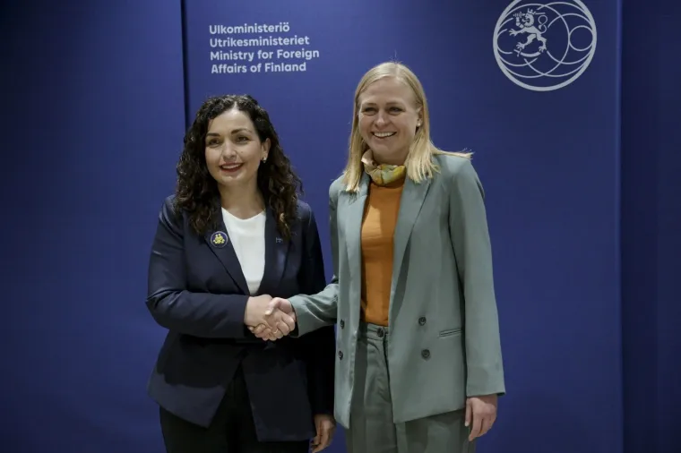 Predsjednica Kosova nikad ljepša: Pogledajte njezine najupečatljivije kombinacije