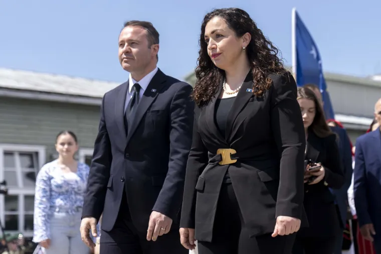 Predsjednica Kosova nikad ljepša: Pogledajte njezine najupečatljivije kombinacije