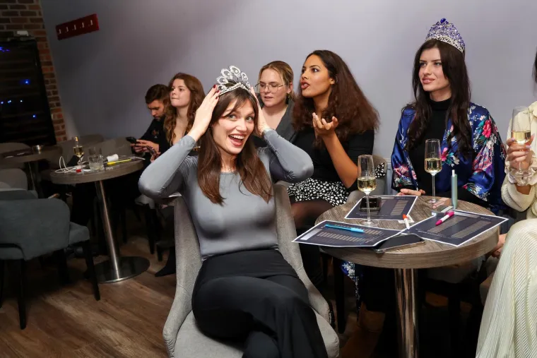 Biv&scaron;e missice organizirale zajedničko gledanje Miss Universe, a pridružili im se i brojni poznati