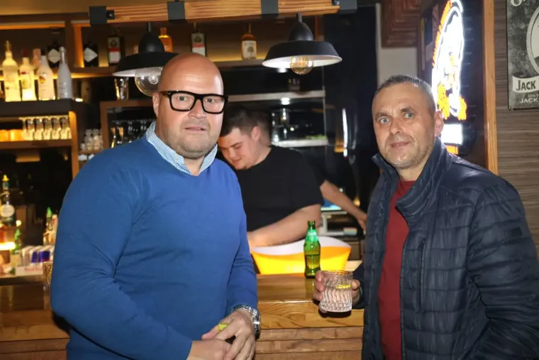 Tko kaže da je Međimurje tiho? Zgodne djevojke 'zapalile' plesni podij, stigli i tambura&scaron;i