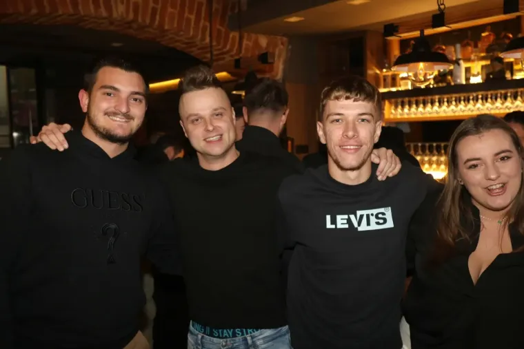 Tko kaže da je Međimurje tiho? Zgodne djevojke 'zapalile' plesni podij, stigli i tambura&scaron;i