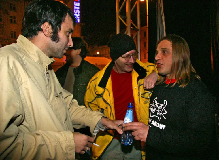 Od Big Brother zvijezda, do političara: Evo tko je sve bio na prosvjedu za Radio 101