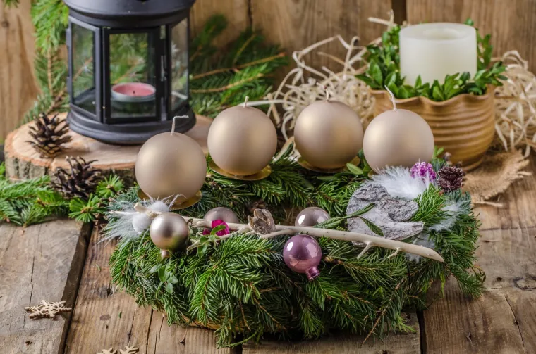 Znate li značenje svijeća na adventskom vijencu? Donosimo sve o njegovoj simbolici