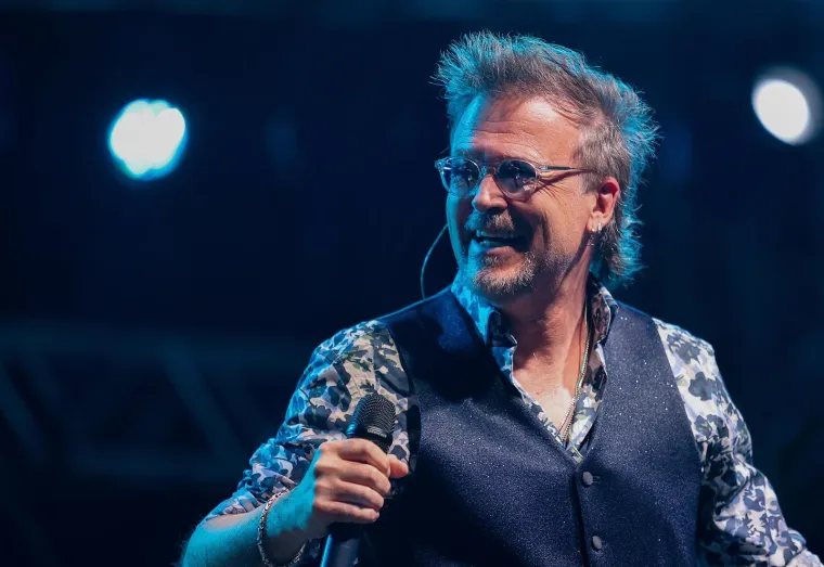 Tko je Gibonnijeva supruga? Zajedno su od djetinjstva, a na početku mu je ona plaćala račune