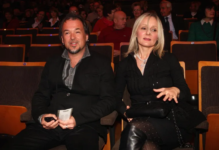 Tko je Gibonnijeva supruga? Zajedno su od djetinjstva, a na početku mu je ona plaćala račune