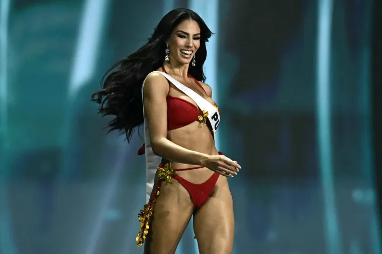 Ovo se čekalo cijelu noć: TOP 30 Miss Universe pro&scaron;etale u blistavim bikinijima