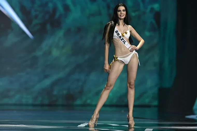 Ovo se čekalo cijelu noć: TOP 30 Miss Universe prošetale u blistavim bikinijima