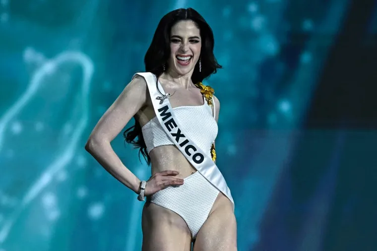Ovo se čekalo cijelu noć: TOP 30 Miss Universe pro&scaron;etale u blistavim bikinijima