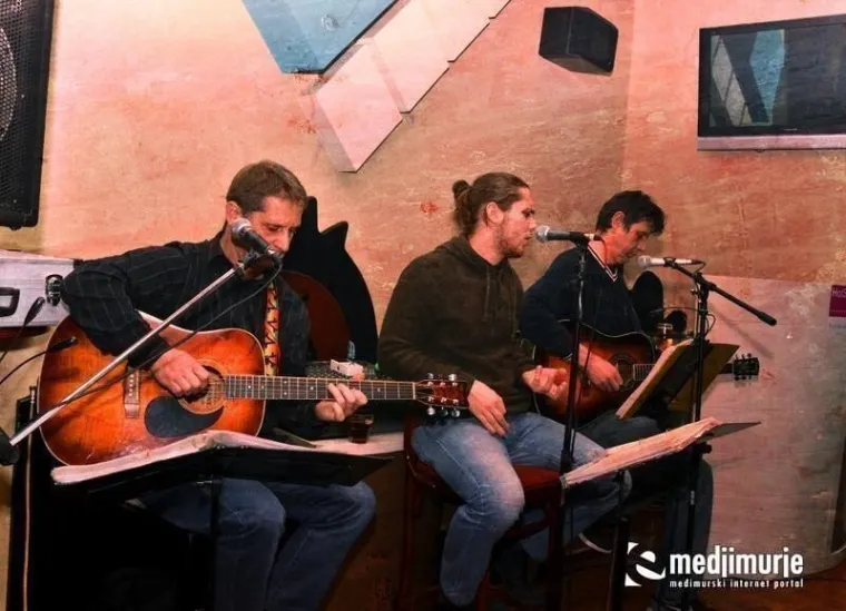 Povratak u klub koji je 2012. žario i palio: Momci u prugicama pozirali kao za modni časopis