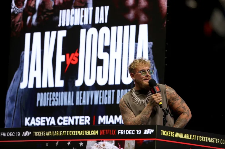 Anthony Joshua i YouTuber Jake Paul odradili bizarno sučeljavanje uoči kontroverznog meča