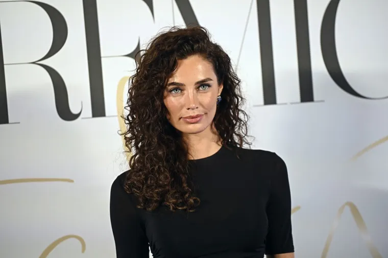 One podižu temperaturu u Formuli 1! Ovo su moćne žene vozača za kojima se okreću svi u gridu