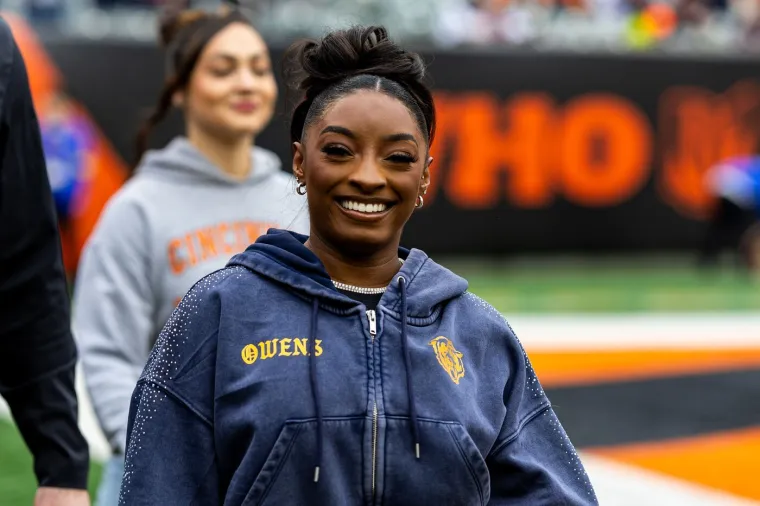 Najtrofejnija gimnastičarka govorila o operaciji grudi: 'Lagali ste, muž me nosio do kupaonice'