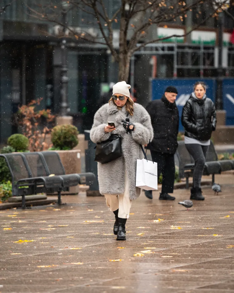 Brineta s osmijehom 'od milijun dolara' ukrala pažnju u Zagrebu: Svi su gledali u njezine noge