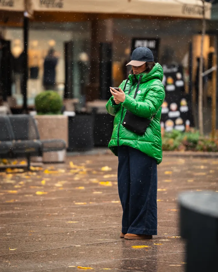 Brineta s osmijehom 'od milijun dolara' ukrala pažnju u Zagrebu: Svi su gledali u njezine noge