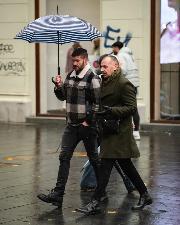 Brineta s osmijehom 'od milijun dolara' ukrala pažnju u Zagrebu: Svi su gledali u njezine noge
