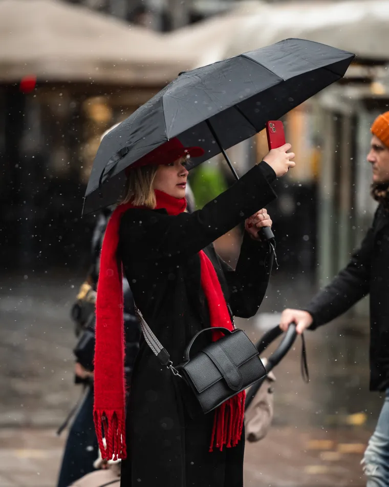 Brineta s osmijehom 'od milijun dolara' ukrala pažnju u Zagrebu: Svi su gledali u njezine noge