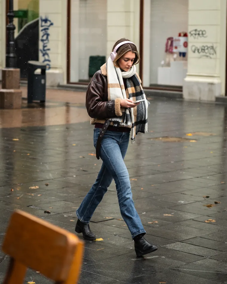 Brineta s osmijehom 'od milijun dolara' ukrala pažnju u Zagrebu: Svi su gledali u njezine noge