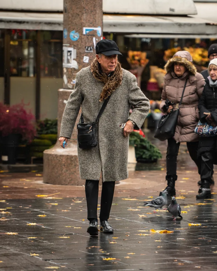 Brineta s osmijehom 'od milijun dolara' ukrala pažnju u Zagrebu: Svi su gledali u njezine noge