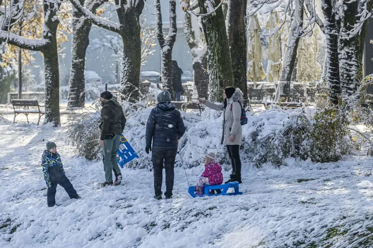 Ovaj Hrvatski grad kao da se jutros probudio u bajci: Grude su u ruci, osmjesi na licima!