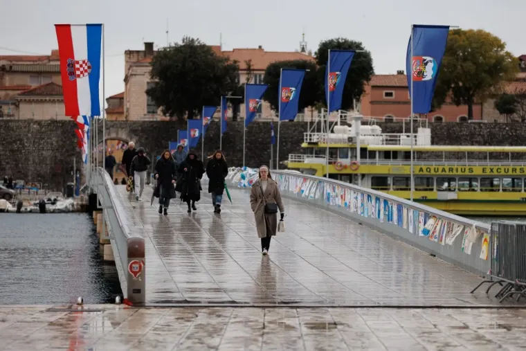 Nema tko se nije okrenuo: Kad vidite što je odjenula ova Zadranka, bit će vam jasno i zašto